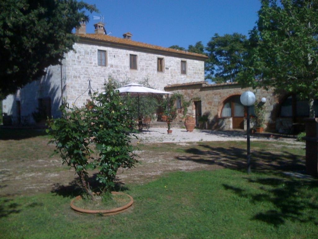 La Canonica San Giovanni dʼAsso Quarto foto